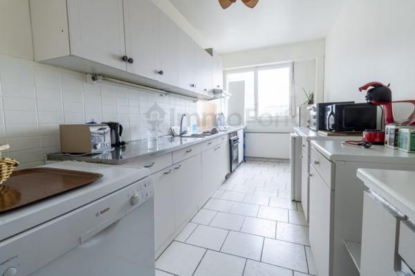 T5 et plus Courbevoie 163.05 m²