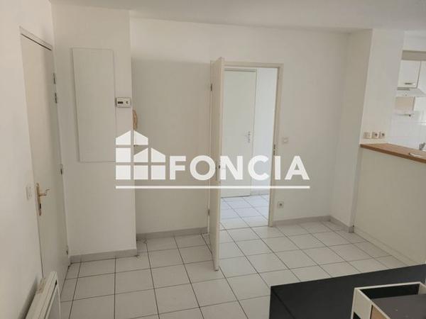 Location Appartement 2 pièces 46.9 m² - 40 RUE CHAUME Manosque 04100