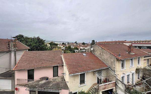 Appartement à vendre    3 pièces • 60,22 m2 Bourg-lès-Valence