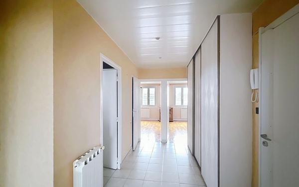 Appartement à vendre    3 pièces • 60,22 m2 Bourg-lès-Valence