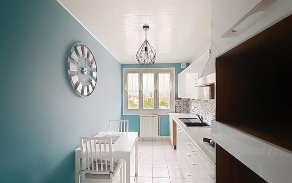 Appartement à vendre    3 pièces • 60,22 m2 Bourg-lès-Valence