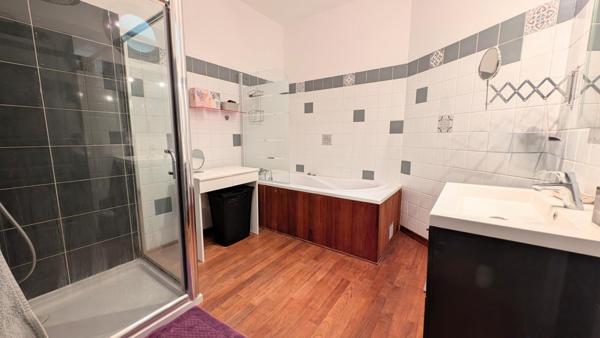 Appartement à Lille, 59800 - 5 pièces 202m²