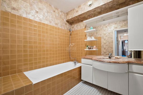 Appartement SAINT GERMAIN EN LAYE / LE PECQ 5 pièce(s) 105 m2 €595 000 ** - Référence 17145