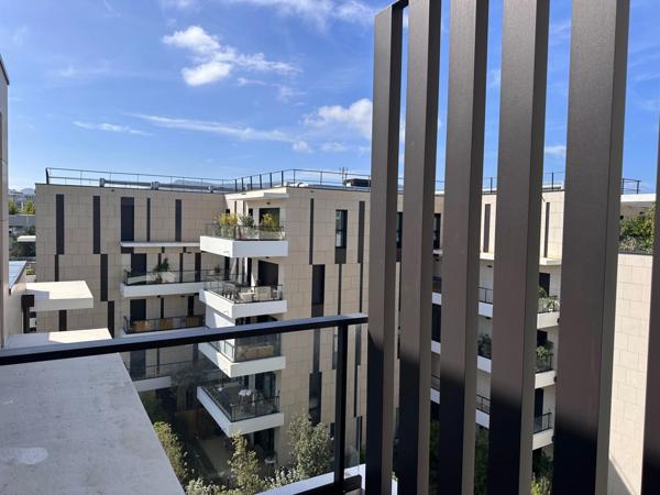 Marseille 8e – À deux pas du parc Borély et de la mer, exceptionnel T4 de 162 m² au dernier étage avec terrasse et 2 box