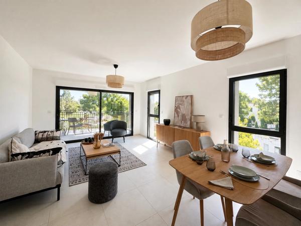 Marseille 8e – À deux pas du parc Borély et de la mer, exceptionnel T4 de 162 m² au dernier étage avec terrasse et 2 box