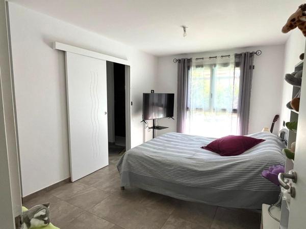 Un véritable cocon où chaque espace a été pensé pour conjuguer confort, modernité et douceur de vivre.