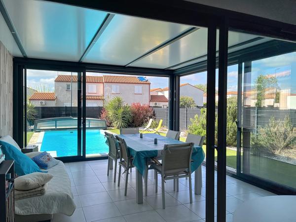 Un véritable cocon où chaque espace a été pensé pour conjuguer confort, modernité et douceur de vivre.
