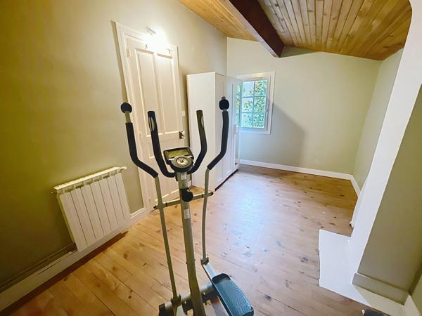 EXCLUSIVITÉ VILLENEUVE D'OLMES MAISON RÉNOVÉE AVEC JARDIN SANS TRAVAUX