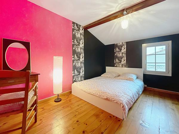 EXCLUSIVITÉ VILLENEUVE D'OLMES MAISON RÉNOVÉE AVEC JARDIN SANS TRAVAUX