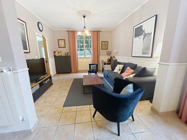 EXCLUSIVITÉ VILLENEUVE D'OLMES MAISON RÉNOVÉE AVEC JARDIN SANS TRAVAUX