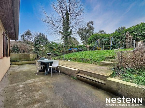 Maison de ville plain-pied - Castanet-Tolosan centre - 100 m² - Jardin 450 m² - Garage - Calme - DPE C