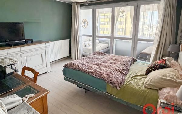 Appartement à vendre    3 pièces • 76,60 m2 Bagnolet