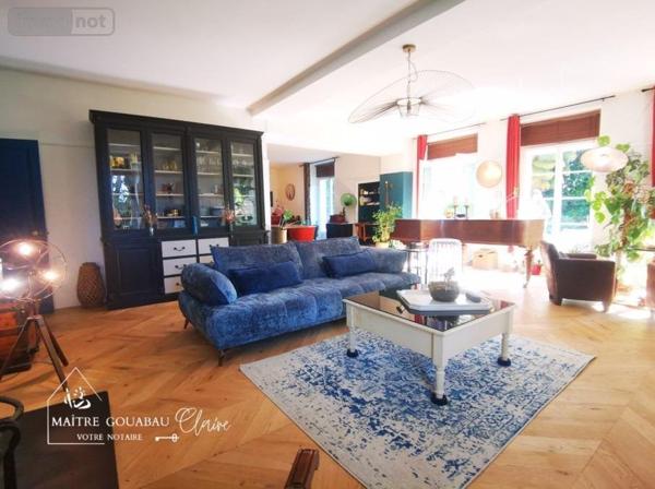 Maison de maître à vendre à Cossé-le-Vivien en Mayenne (53230), ref :