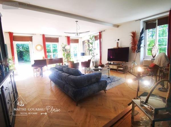 Maison de maître à vendre à Cossé-le-Vivien en Mayenne (53230), ref :