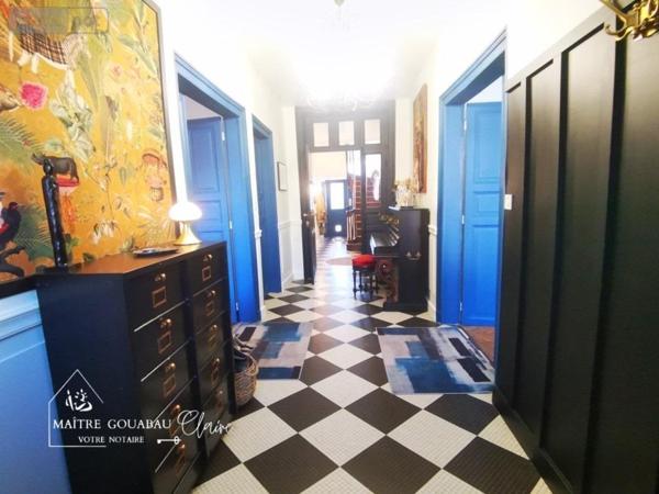 Maison de maître à vendre à Cossé-le-Vivien en Mayenne (53230), ref :