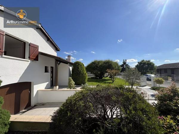 Vente                                                      Maison
                        
                     4 pièces                                         à Marmande