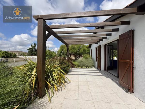 Vente                                                      Maison
                        
                     4 pièces                                         à Marmande