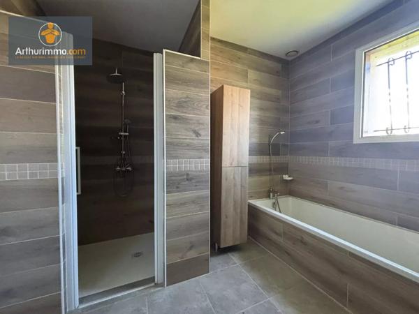 Vente                                                      Maison
                        
                     4 pièces                                         à Marmande