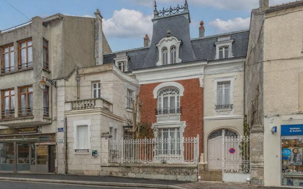 Maison à vendre    12 pièces • 282 m2 Étampes