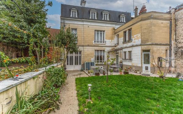 Maison à vendre    12 pièces • 282 m2 Étampes