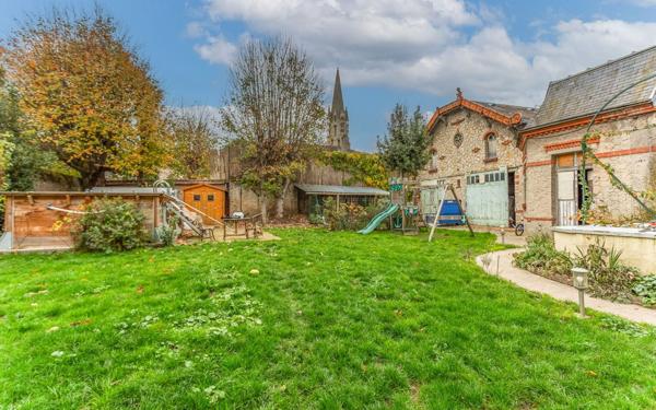 Maison à vendre    12 pièces • 282 m2 Étampes