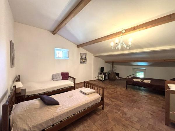 Maison
         6 pièces
        - 212 m² Exclusivité 340 000 € *