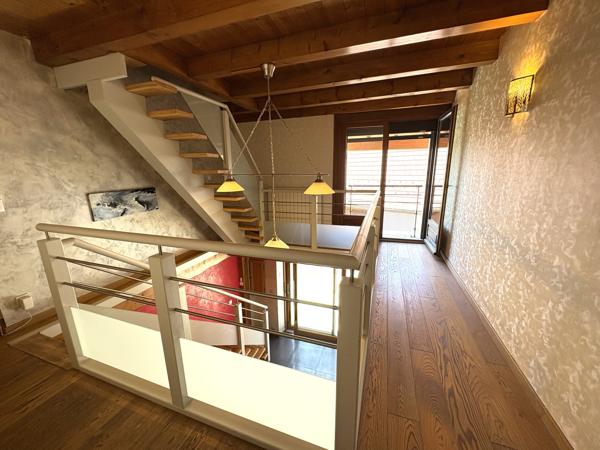 Maison
         5 pièces
        - 190 m² 490 000 € *