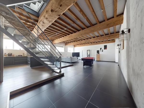 Maison
         6 pièces
        - 230 m² Exclusivité 315 000 € *