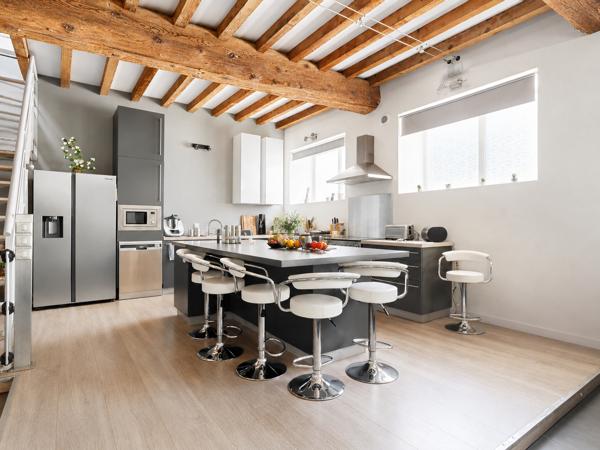 Maison
         6 pièces
        - 230 m² Exclusivité 315 000 € *