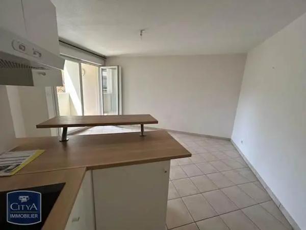 Appartement à louer 2 pièces 41.08m² La Seyne-sur-Mer (83500)
