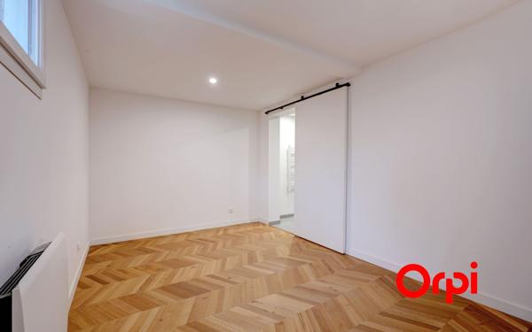 Maison à vendre    5 pièces • 174 m2 Vaugneray