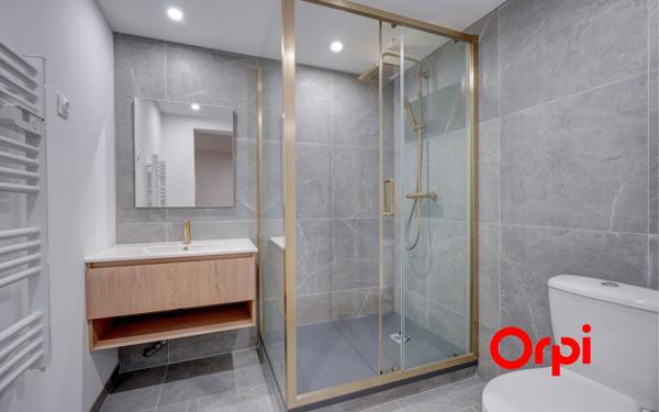 Maison à vendre    5 pièces • 174 m2 Vaugneray