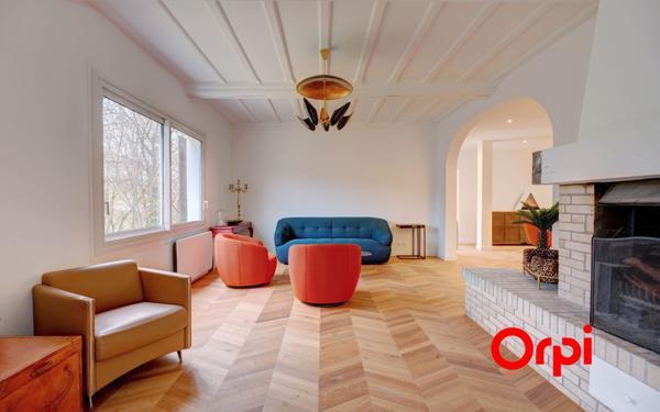 Maison à vendre    5 pièces • 174 m2 Vaugneray