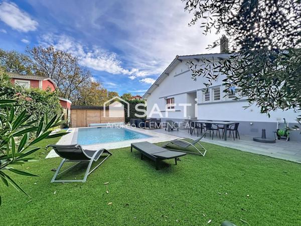 Superbe maison contemporaine 3 chambres et un bureau avec piscine