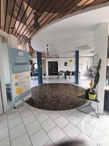 à vendre  224 m2 ST QUENTIN - 02