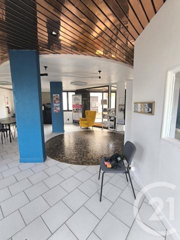 à vendre  224 m2 ST QUENTIN - 02