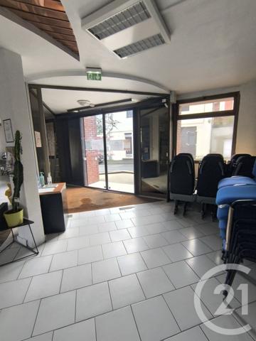 à vendre  224 m2 ST QUENTIN - 02