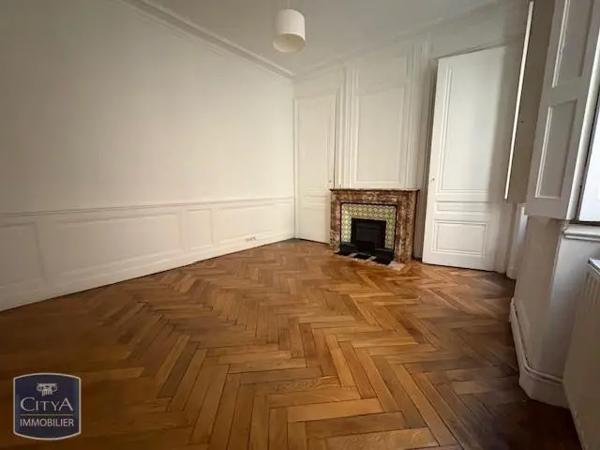 Location appartement 4 pièces de 107.63m²