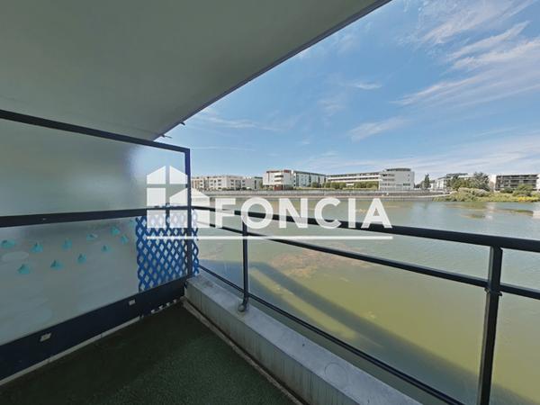 Location Appartement 2 pièces 34.33 m² - RUE DE LA SOLE La Rochelle 17000