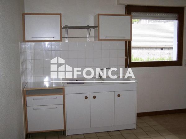 Location Appartement 2 pièces 51.37 m² - 24 RUE DE LA NEUVE La Rochette 73110