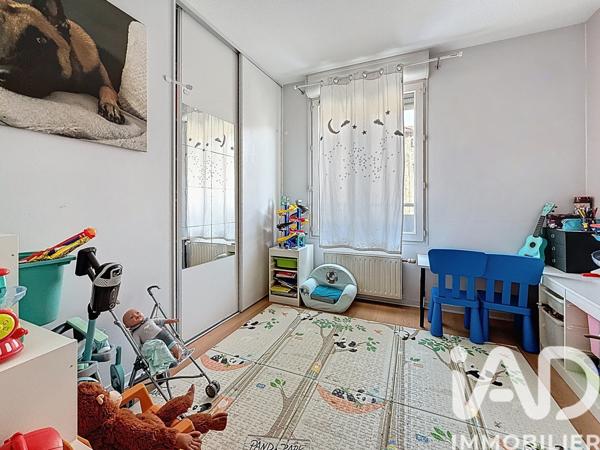 Appartement à vendre 4 pièces 79,22 m² Saint-Martin-d'Hères