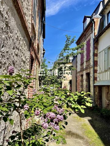 Maison
         3 pièces
        - 33 m²