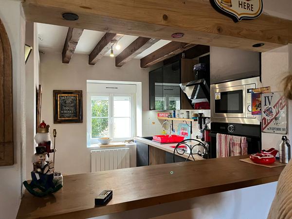 Appartement T3, 72m² , partiellement meublé, hyper centre Luçon