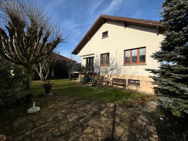Maison individuelle à vendre à Montbéliard dans le Doubs (25200), ref : M-8-1074286