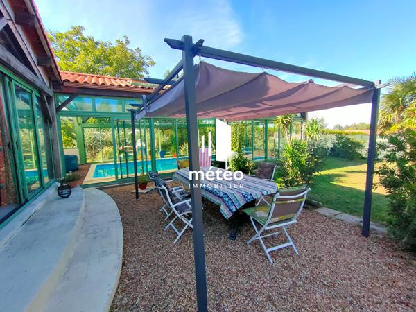 Belle Maison de 182 m², 7 pièces, Piscine couverte, 2 Garages- SAINTE HERMINE