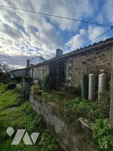 SAINT JULIEN DE CONCELLES maison de bords Loire sur terrain de 1038m²