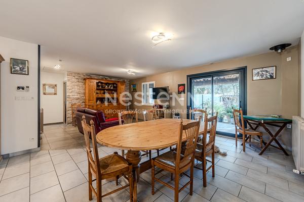 Maison de plain pied à vendre à Carpentras - 5 pièces - grand garage - jardin avec piscine