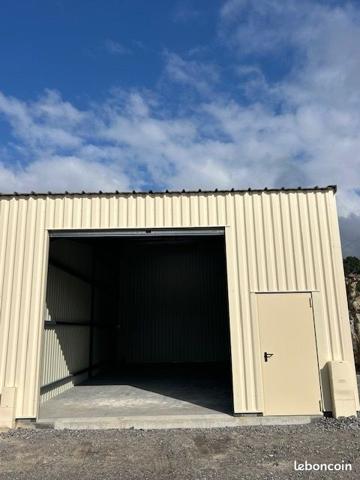 Local de stockage/ atelier 72m² - Accès sécurisé