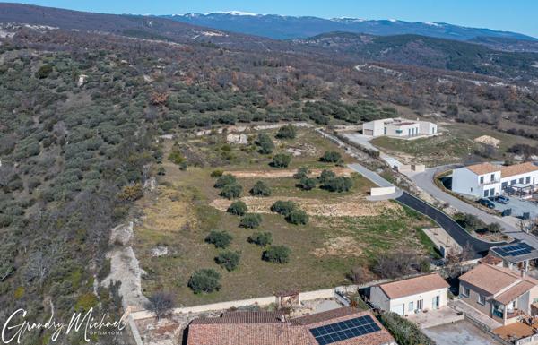 Terrain d’exception avec vue panoramique de 2 400,00 m² FORCALQUIER (04)