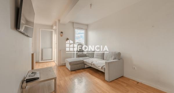 À vendre Studio 27.46 m² - Trappes 78190